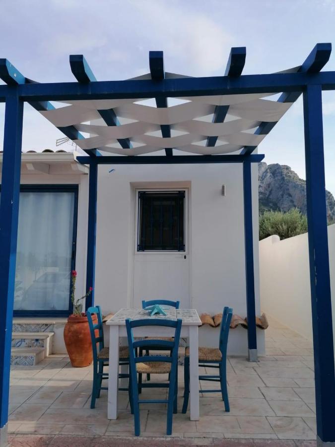 B&B Santorini ชีนิซี ภายนอก รูปภาพ