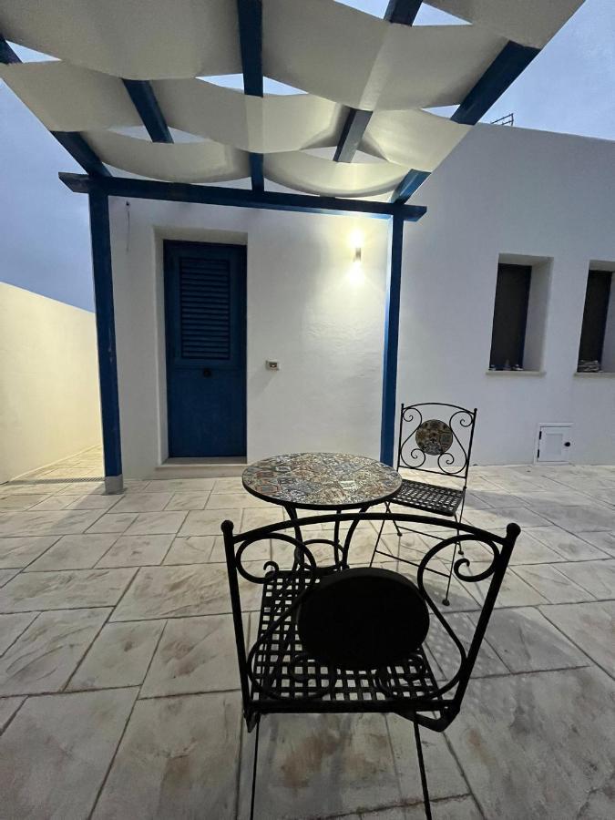B&B Santorini ชีนิซี ภายนอก รูปภาพ