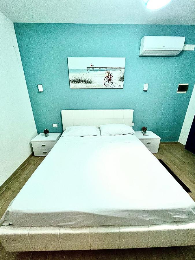B&B Santorini ชีนิซี ภายนอก รูปภาพ